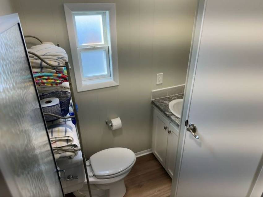 581 Lake Henry Drive a Winter Haven, FL Mobile or Manufactured Home for Sale